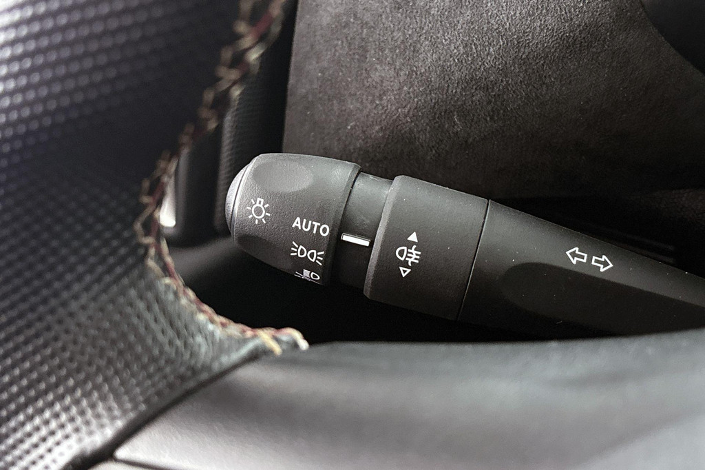 DS DS 3 (X635BL) met abonnement