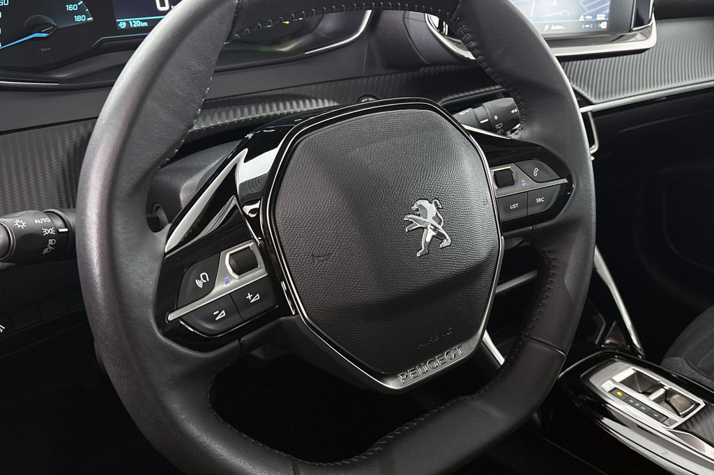 Peugeot e-208 (S495RD) met abonnement