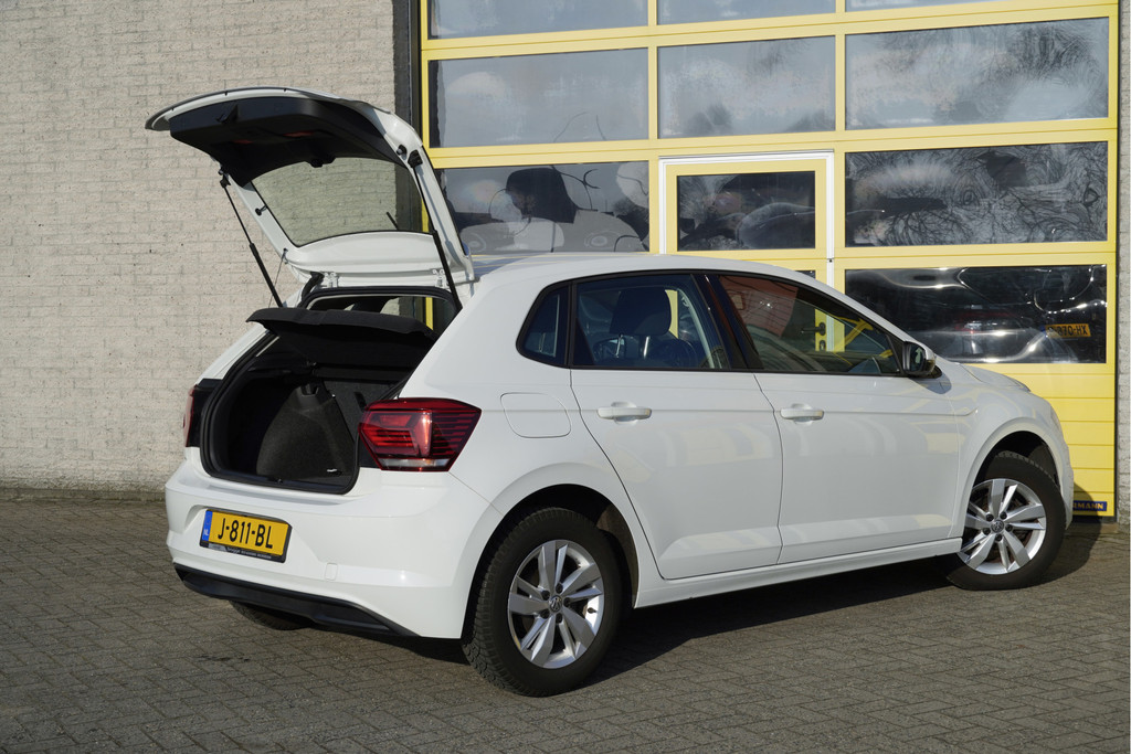 Volkswagen Polo (J811BL) met abonnement