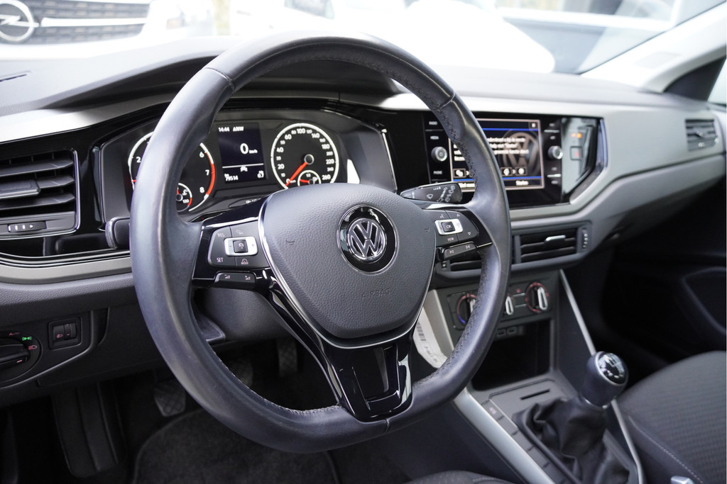 Volkswagen Polo (J811BL) met abonnement