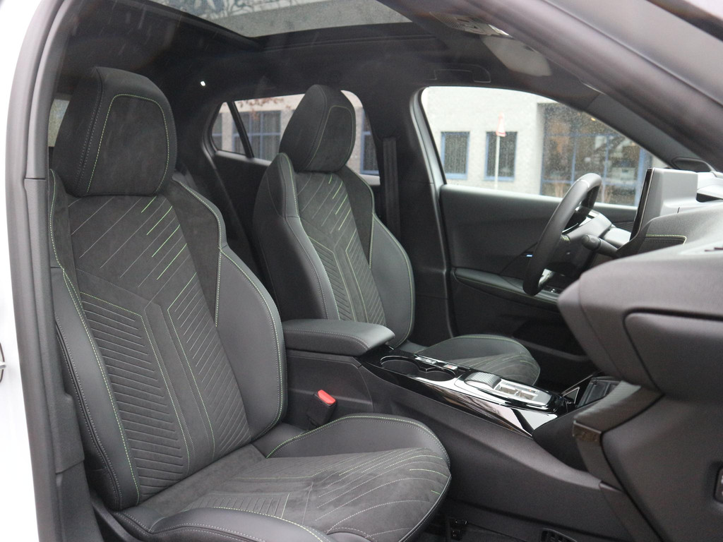 Peugeot e-2008 (JPL32D) met abonnement