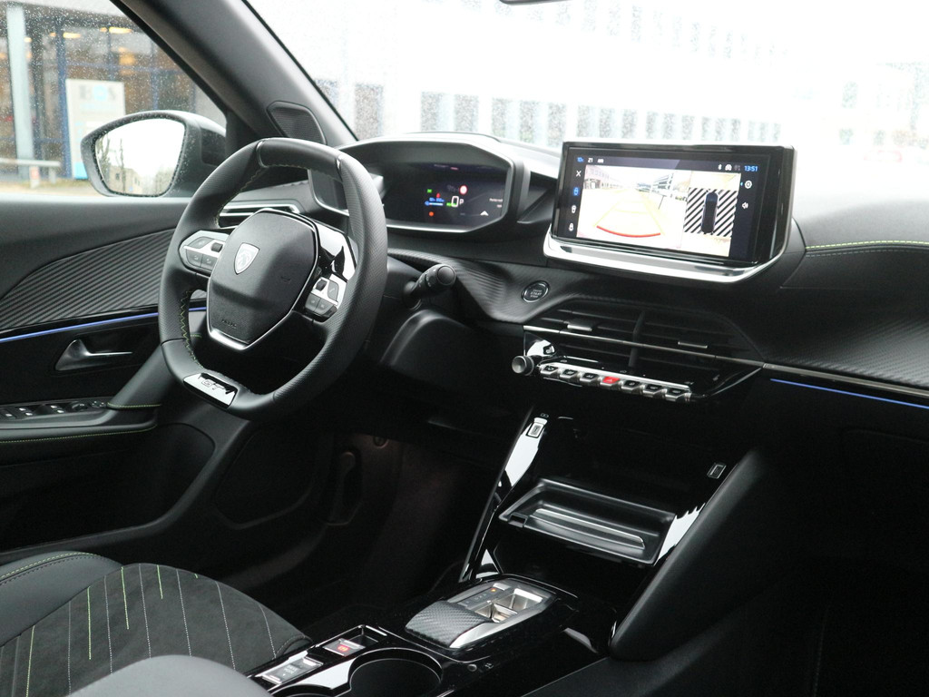 Peugeot e-2008 (JPL32D) met abonnement