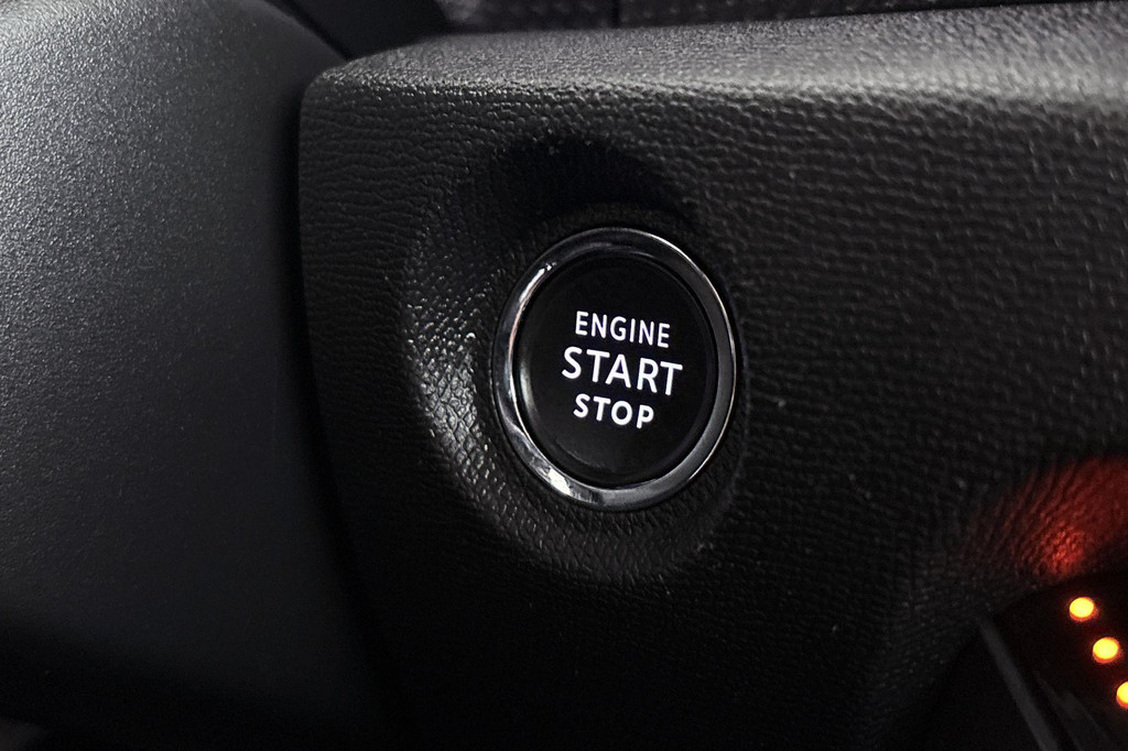 Citroën Ë-C4 (S865SF) met abonnement