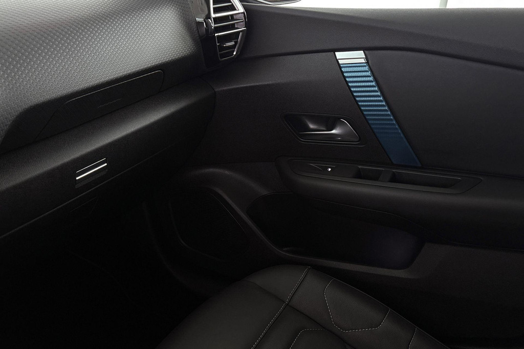 Citroën Ë-C4 (S865SF) met abonnement