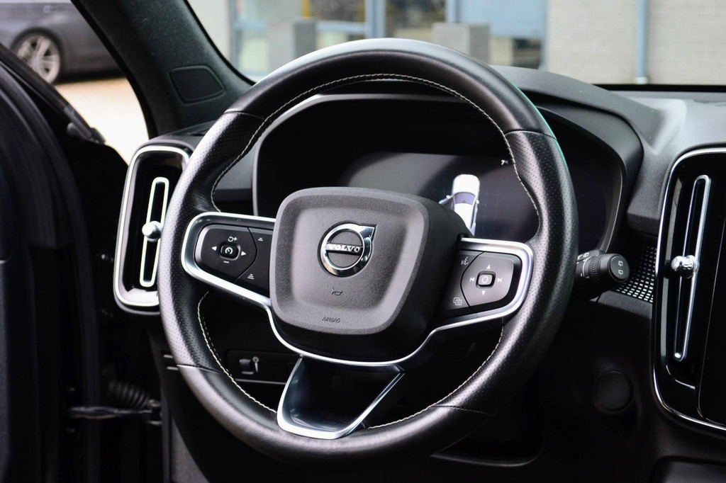 Volvo XC40 (K176GT) met abonnement