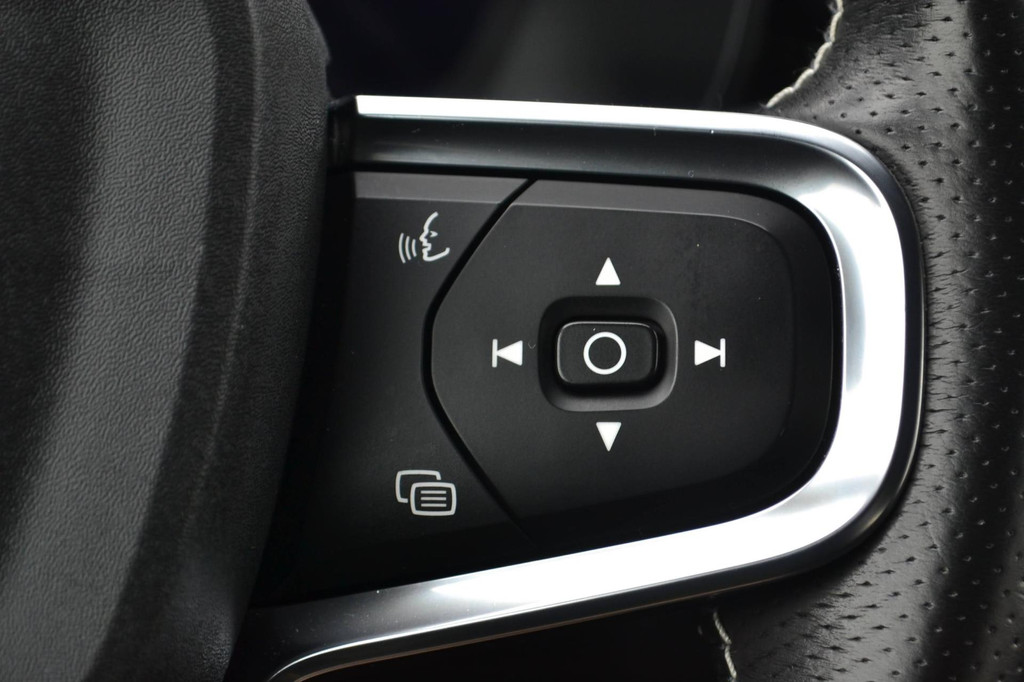 Volvo XC40 (K176GT) met abonnement