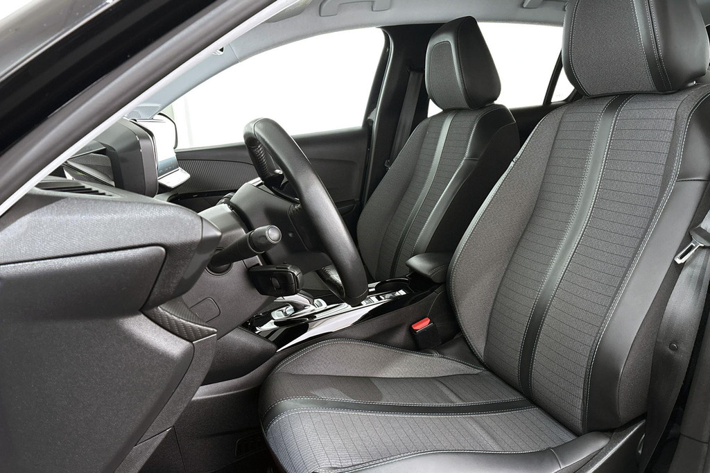 Peugeot e-208 (N817TR) met abonnement