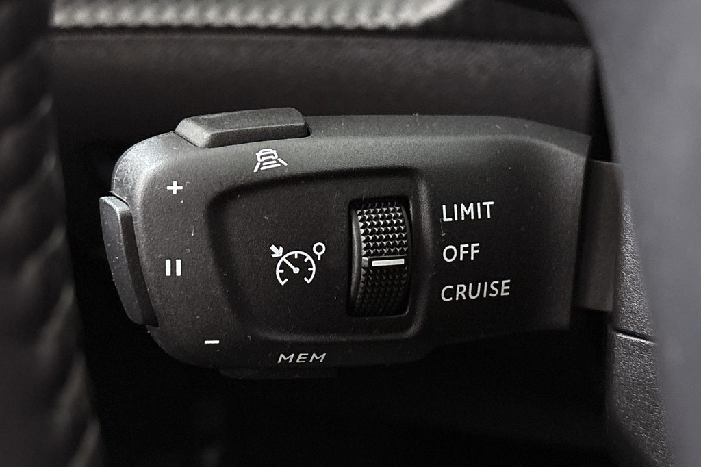 Peugeot e-208 (N817TR) met abonnement