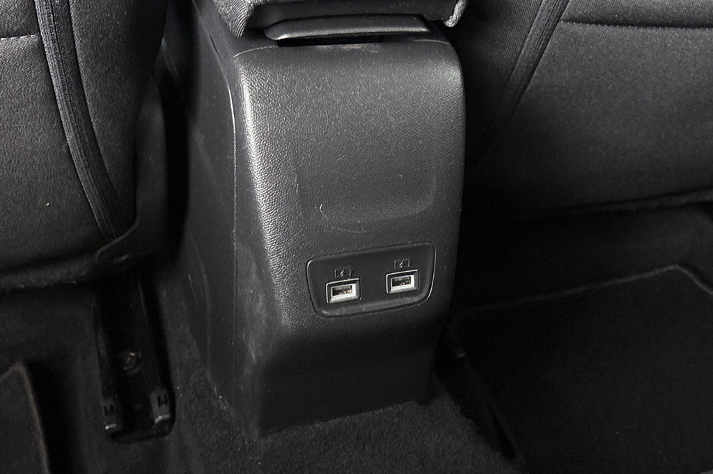 Peugeot e-208 (N817TR) met abonnement