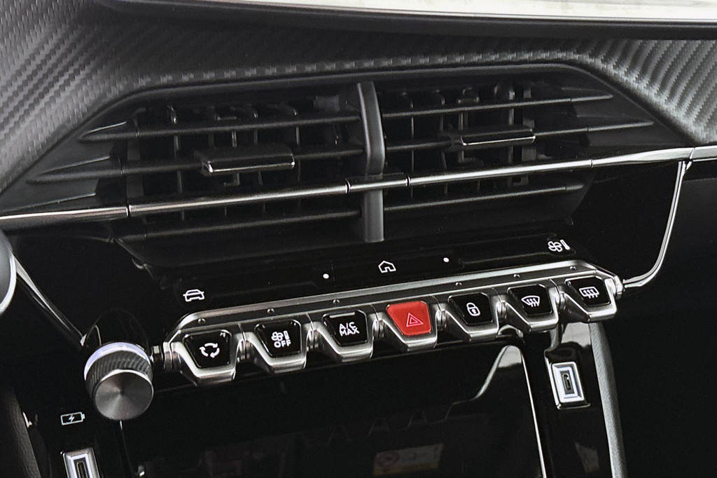 Peugeot e-2008 (X912XN) met abonnement