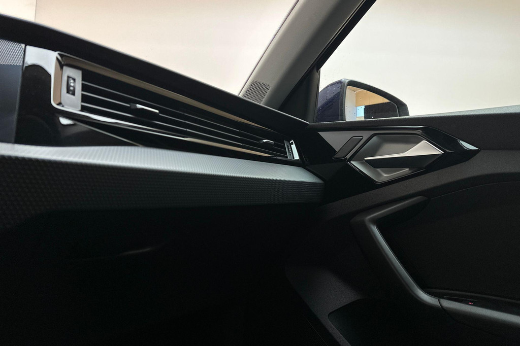 Audi A1 (R425VR) met abonnement