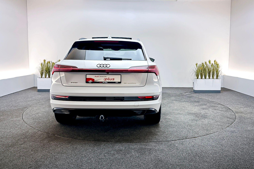 Audi e-tron (L564BR) met abonnement