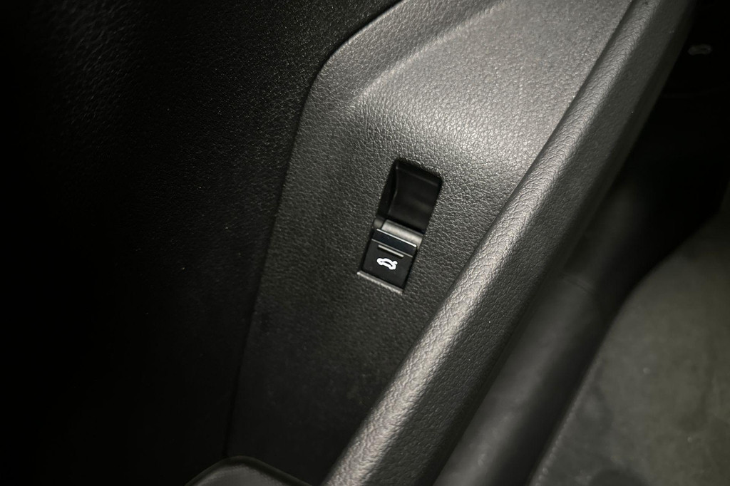 Audi e-tron (L564BR) met abonnement