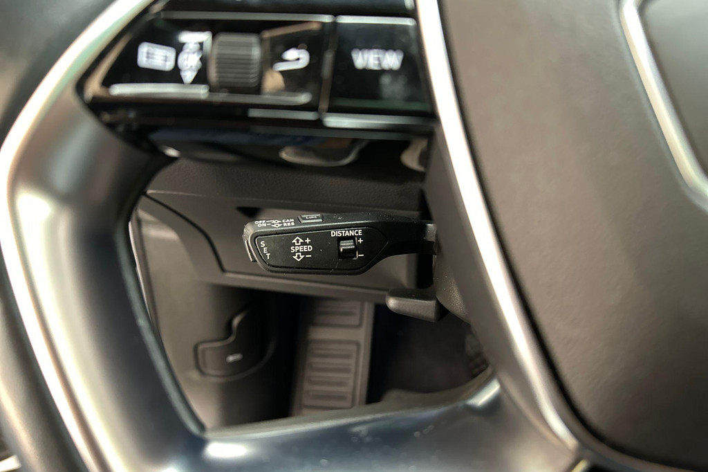 Audi e-tron (L564BR) met abonnement