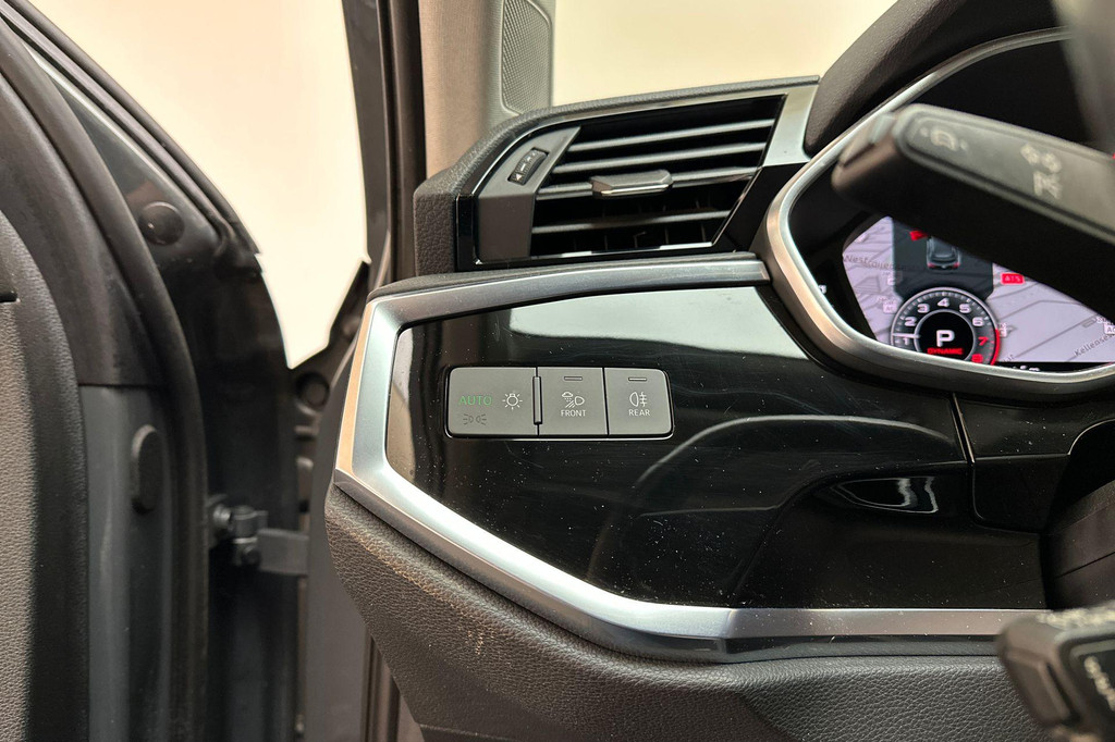 Audi Q3 (R585XB) met abonnement