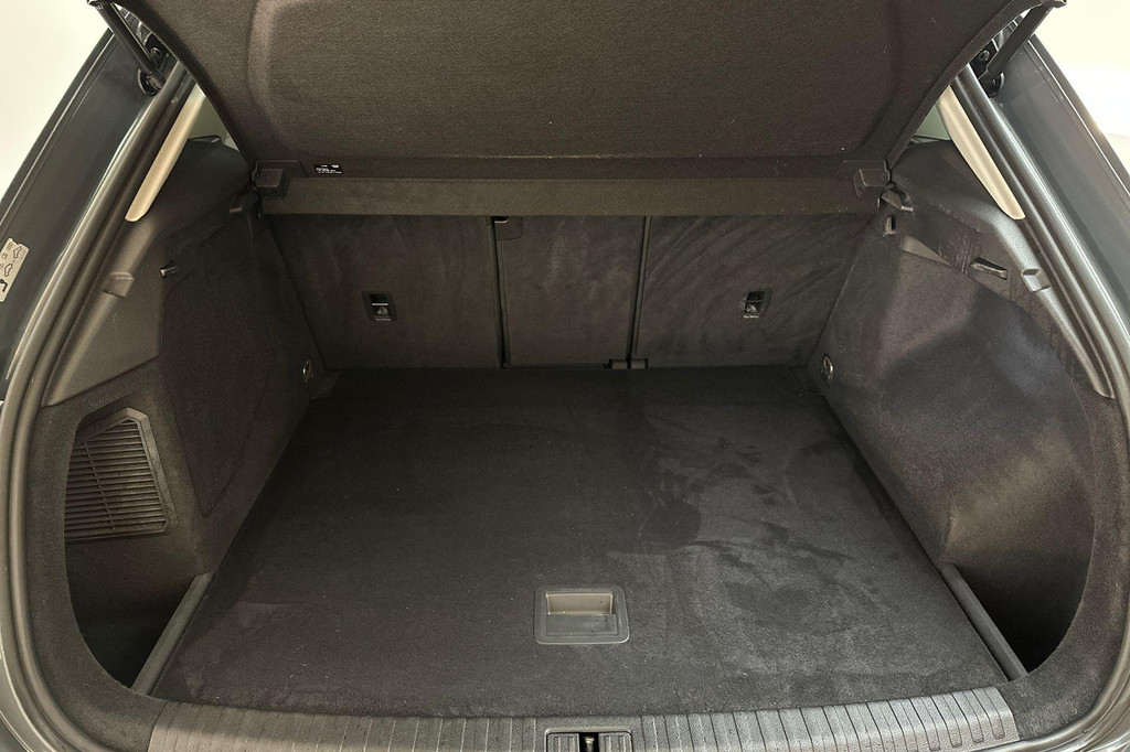 Audi Q3 (R585XB) met abonnement