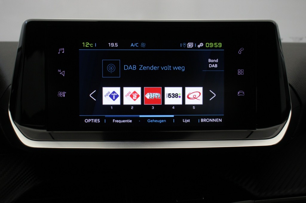 Peugeot e-208 (S906LJ) met abonnement