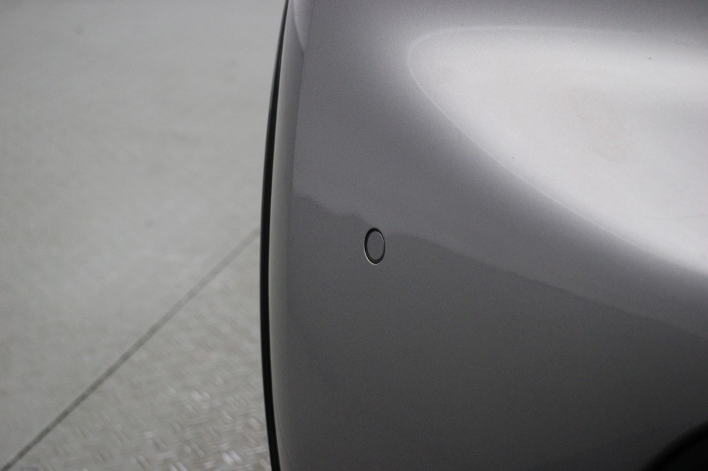 Peugeot e-208 (S906LJ) met abonnement