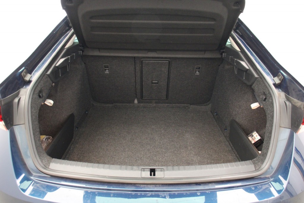 ŠKODA Octavia (K186HT) met abonnement