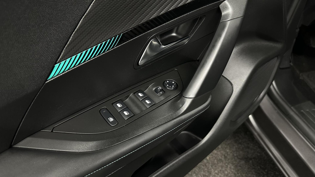 Peugeot 2008 (N848RJ) met abonnement