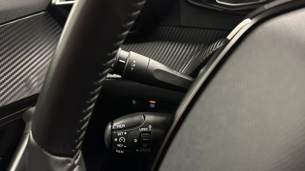 Peugeot 2008 (N848RJ) met abonnement