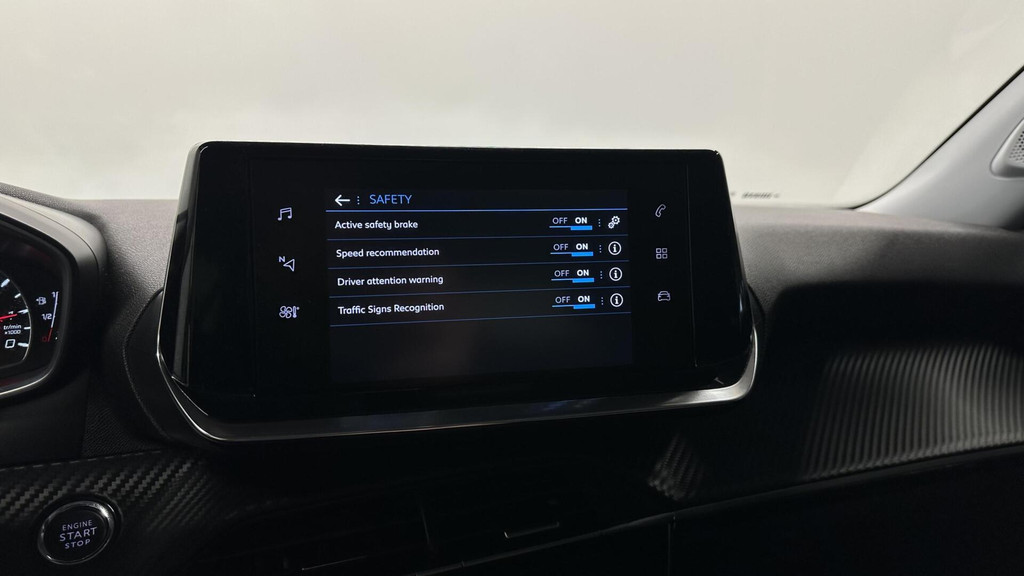 Peugeot 2008 (N848RJ) met abonnement