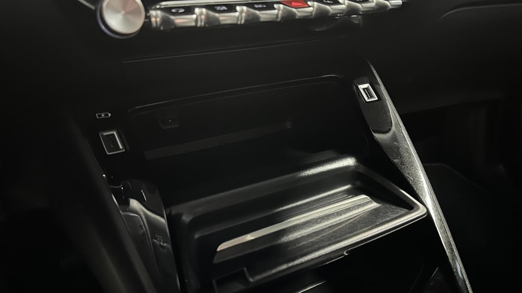 Peugeot 2008 (N848RJ) met abonnement