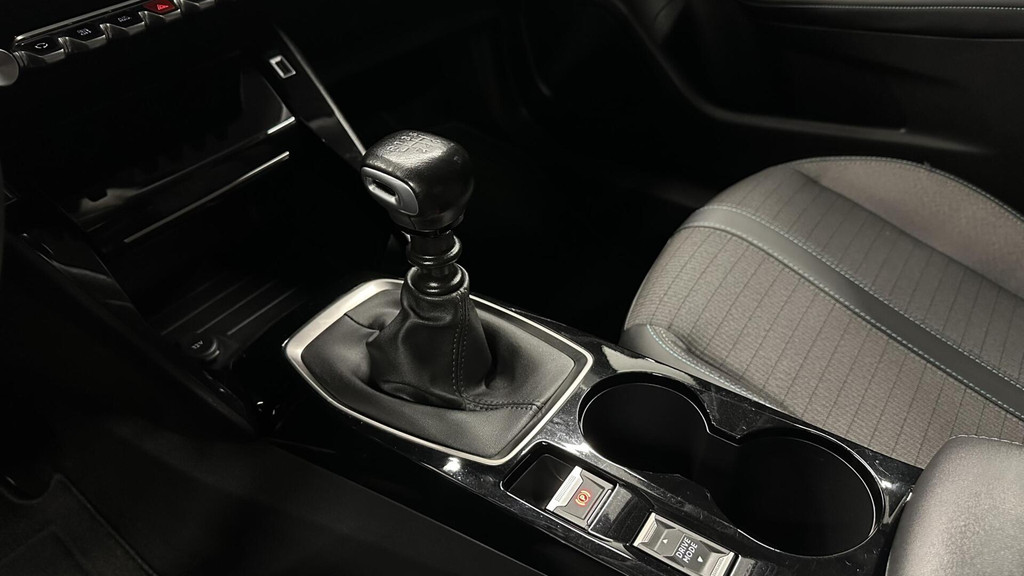 Peugeot 2008 (N848RJ) met abonnement