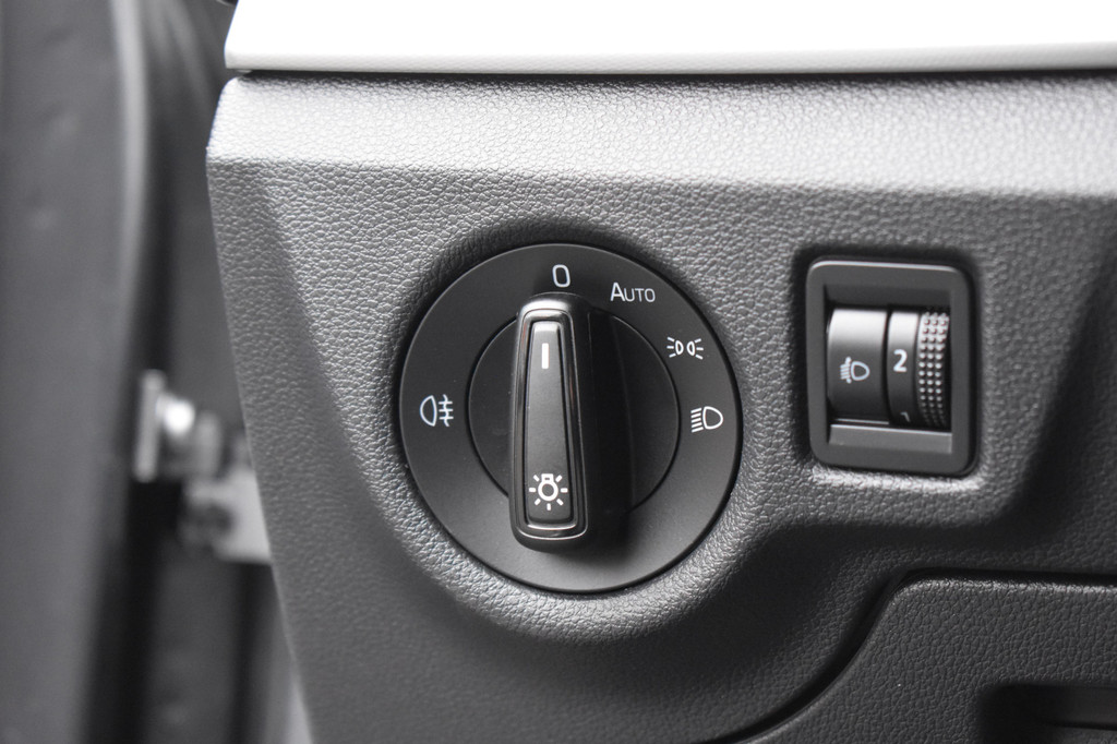 ŠKODA Kamiq (JVV10V) met abonnement