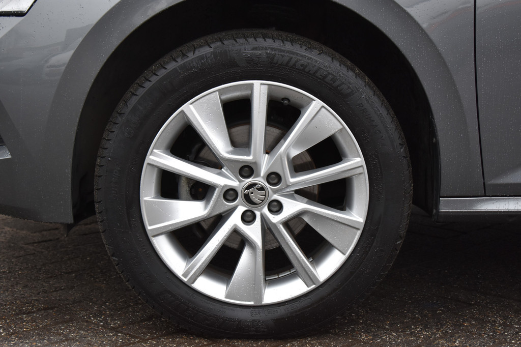 ŠKODA Kamiq (JVV10V) met abonnement