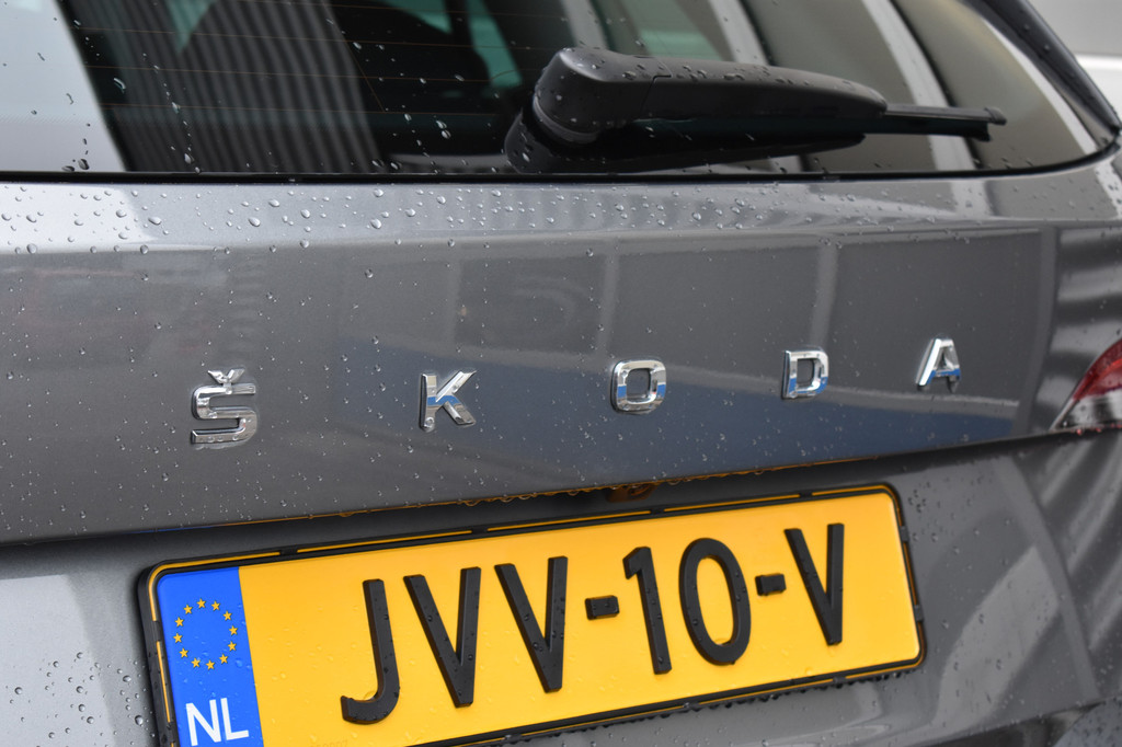 ŠKODA Kamiq (JVV10V) met abonnement