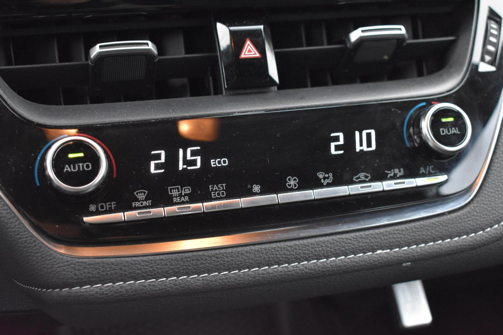 Toyota Corolla Touring Sports (H716JV) met abonnement