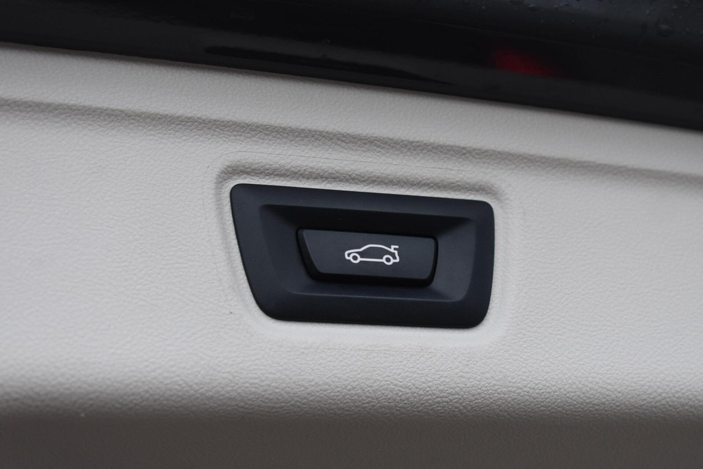 BMW 3 Serie touring (S331JF) met abonnement