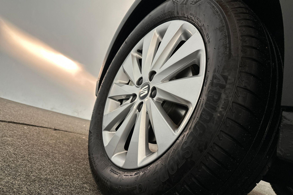Seat Arona (L032TS) met abonnement