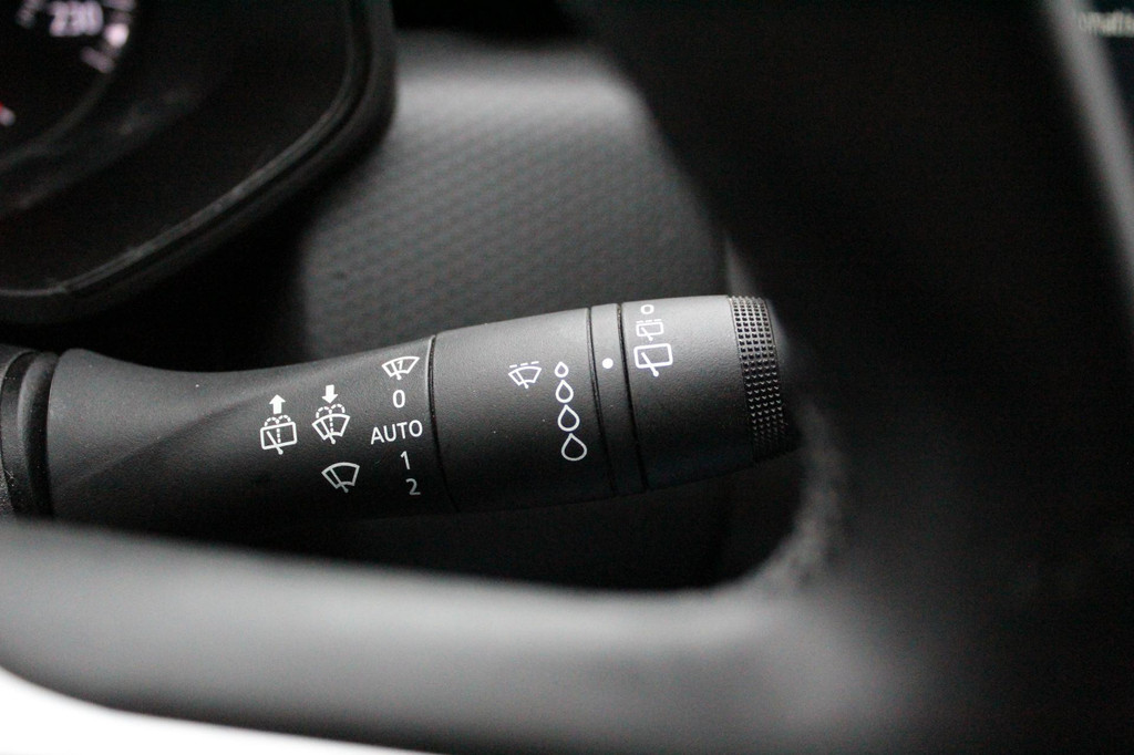 Renault Clio (S820KP) met abonnement