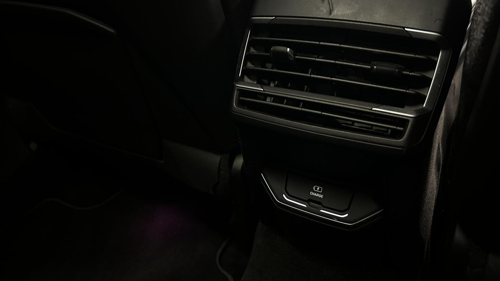 Lynk & Co 01 (P407KL) met abonnement