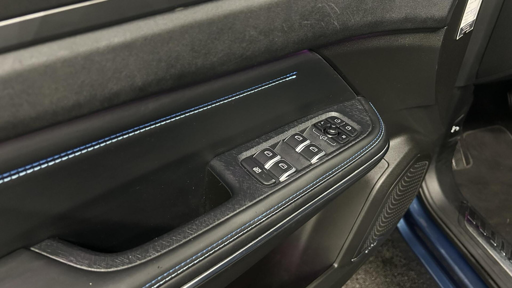 Lynk & Co 01 (P407KL) met abonnement