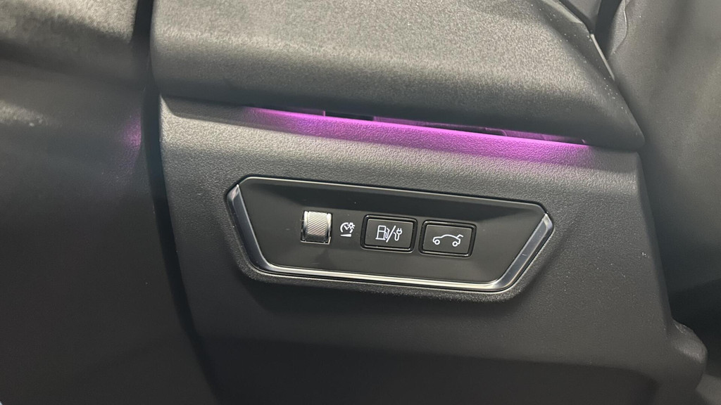 Lynk & Co 01 (P407KL) met abonnement