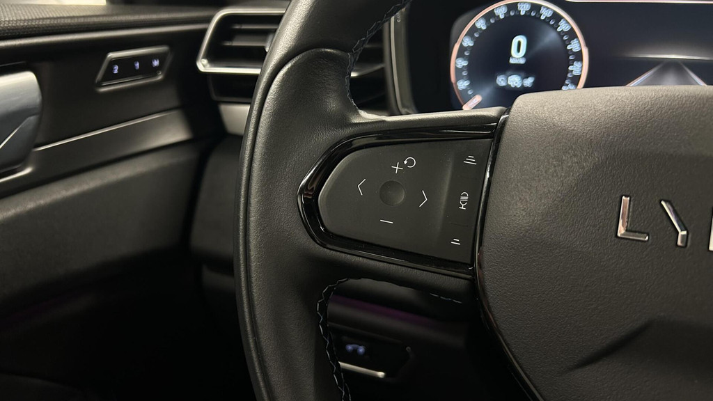 Lynk & Co 01 (P407KL) met abonnement