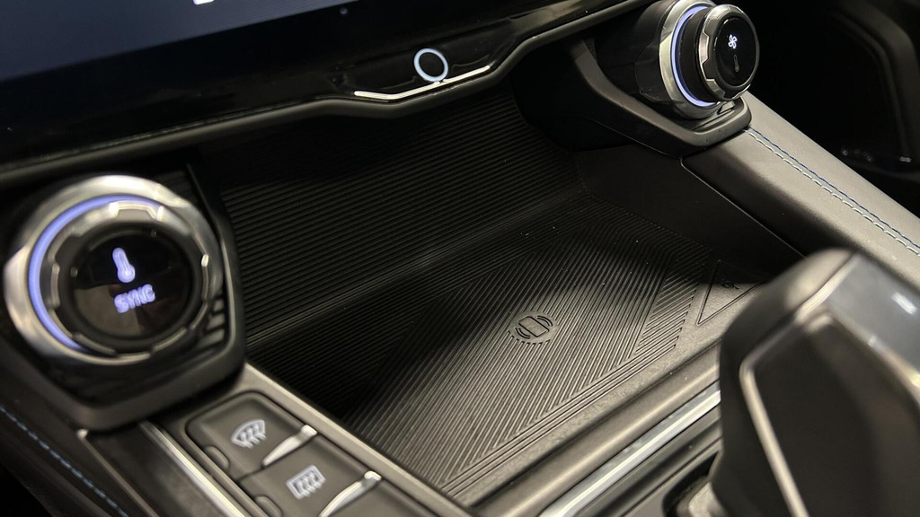 Lynk & Co 01 (P407KL) met abonnement