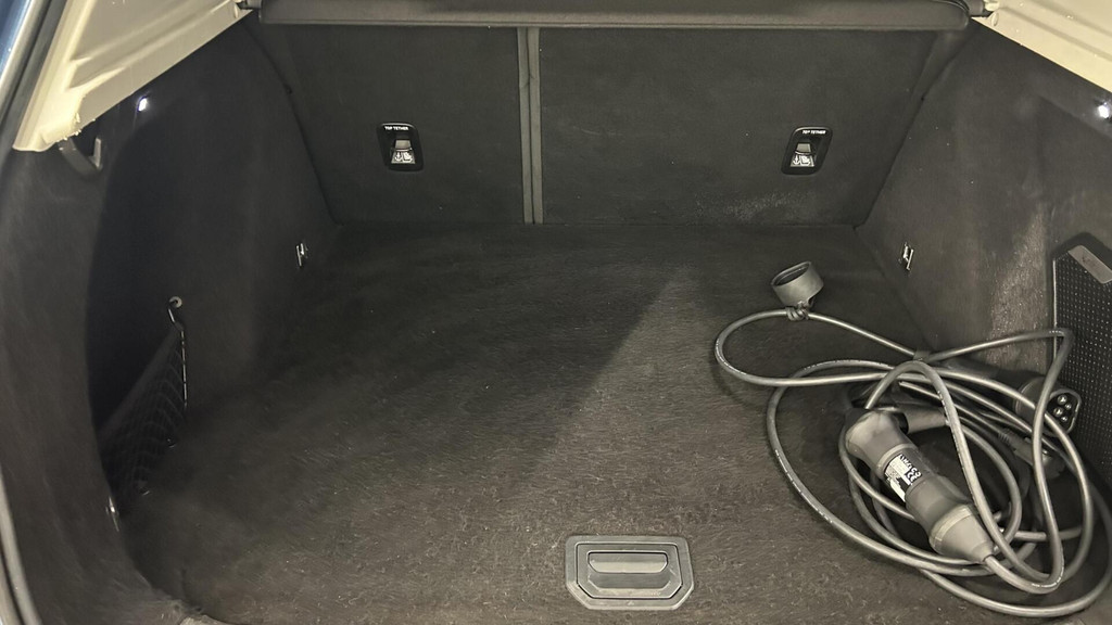 Lynk & Co 01 (P407KL) met abonnement