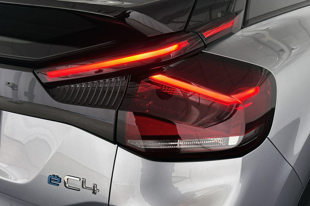 Citroën Ë-C4 (T091LZ) met abonnement