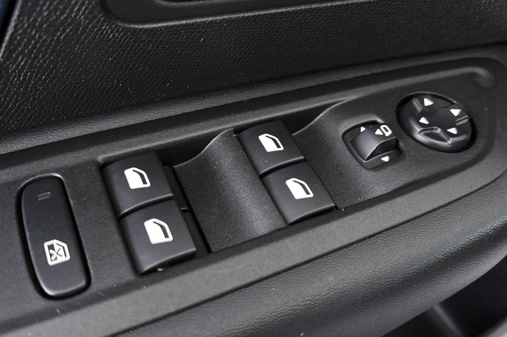 Citroën Ë-C4 (T091LZ) met abonnement