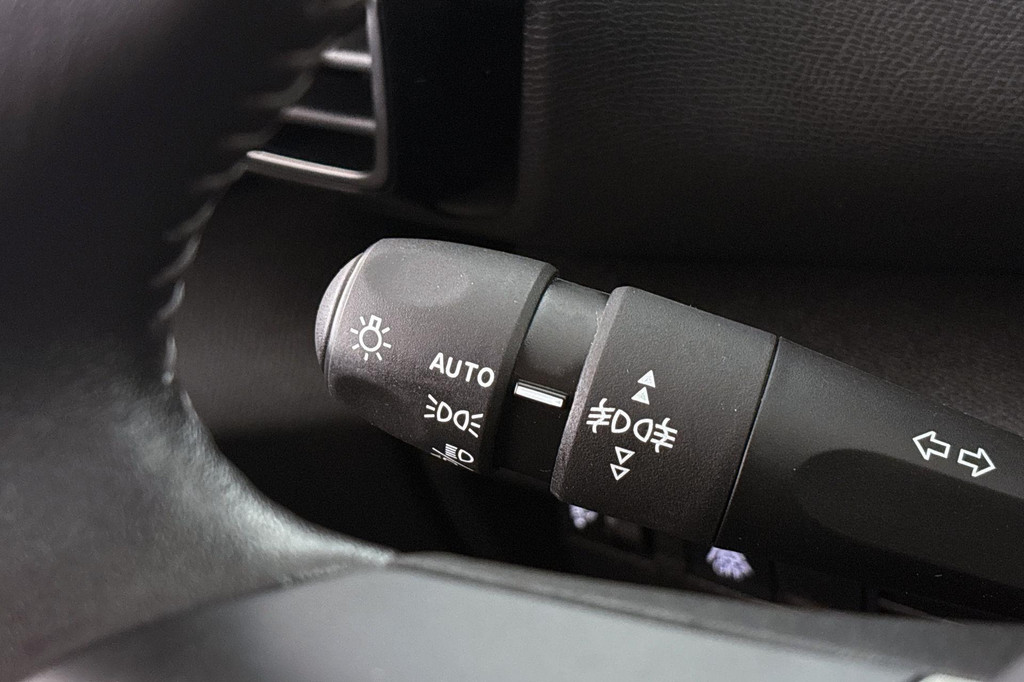 Citroën Ë-C4 (T091LZ) met abonnement