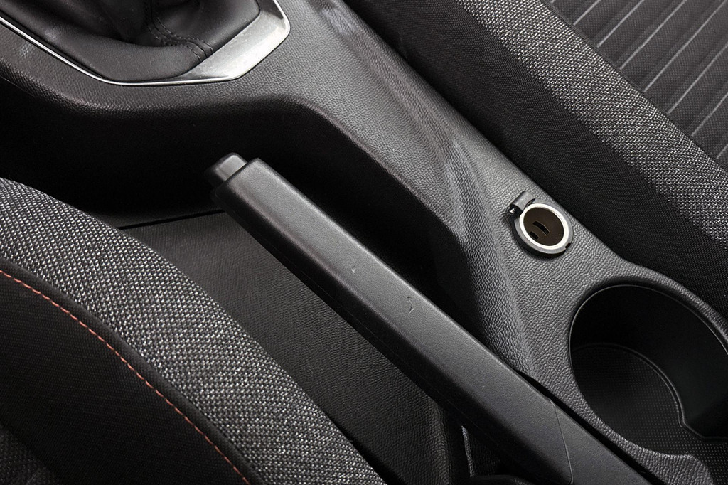 Peugeot 208 (T612HV) met abonnement