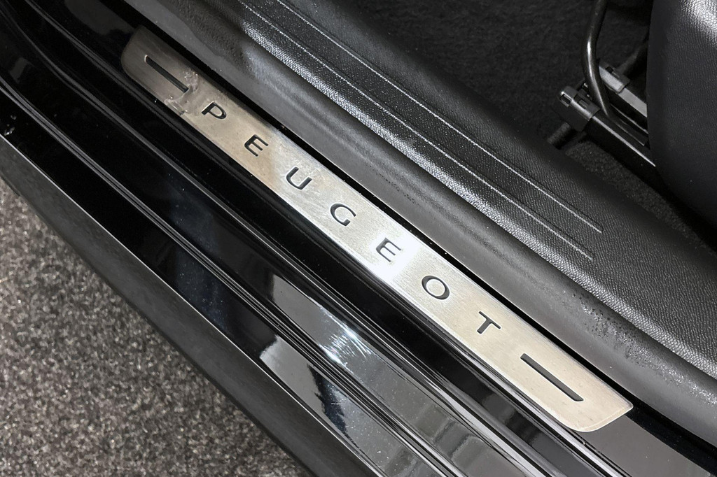 Peugeot 208 (T612HV) met abonnement