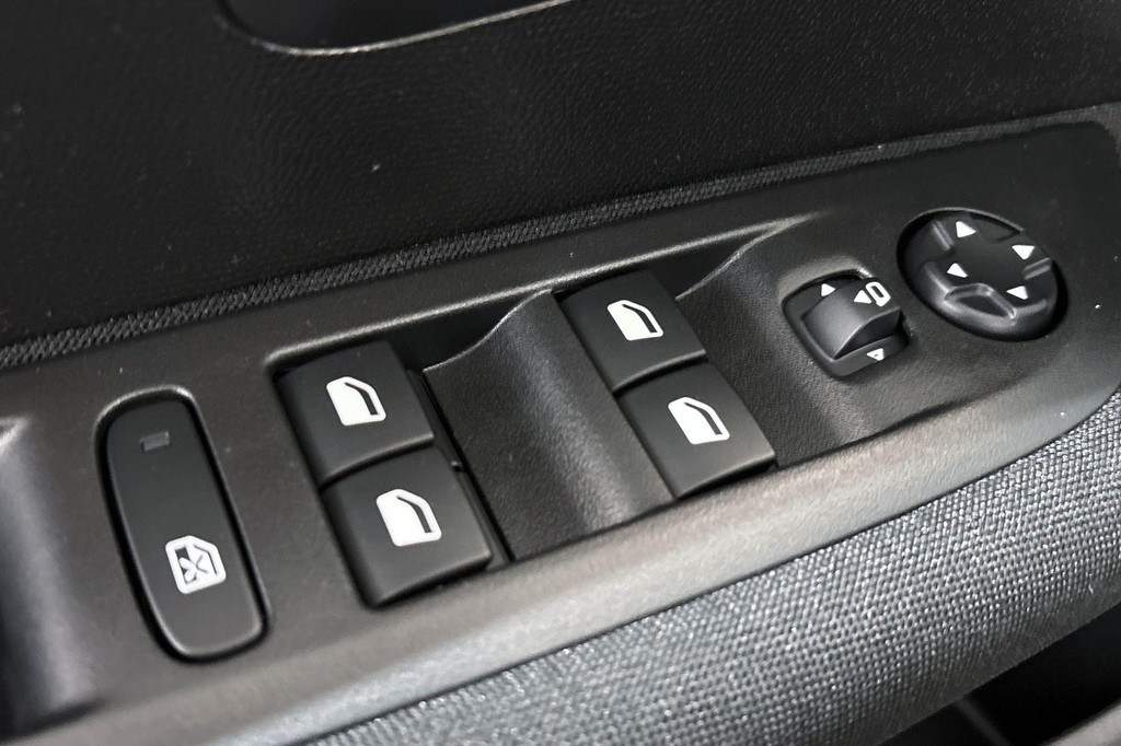 Peugeot 208 (T612HV) met abonnement