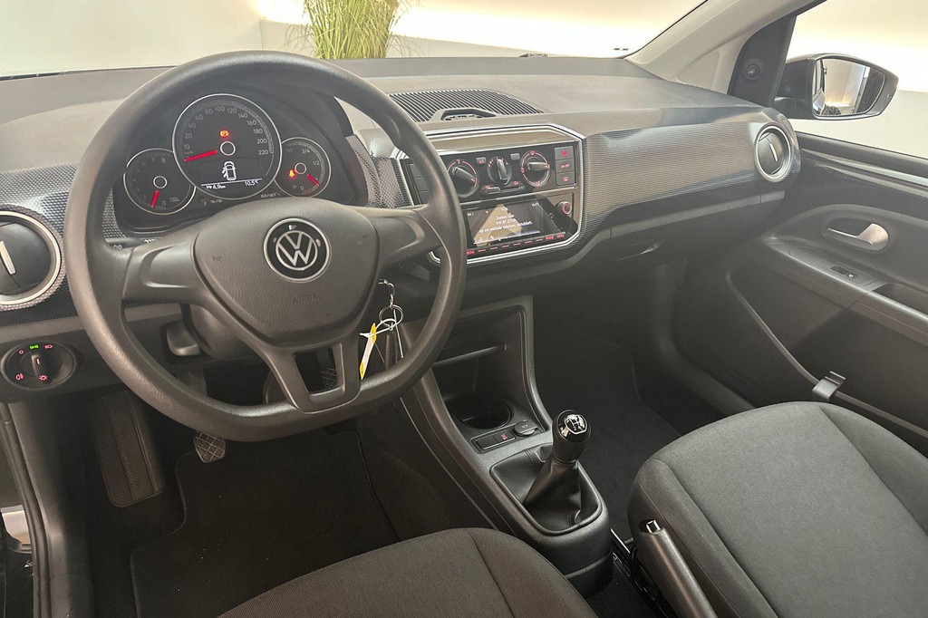 Volkswagen up! (N134VF) met abonnement