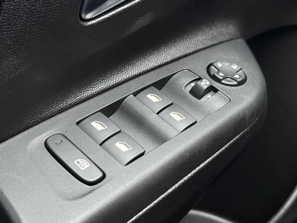 Opel CORSA-E (JJK87L) met abonnement