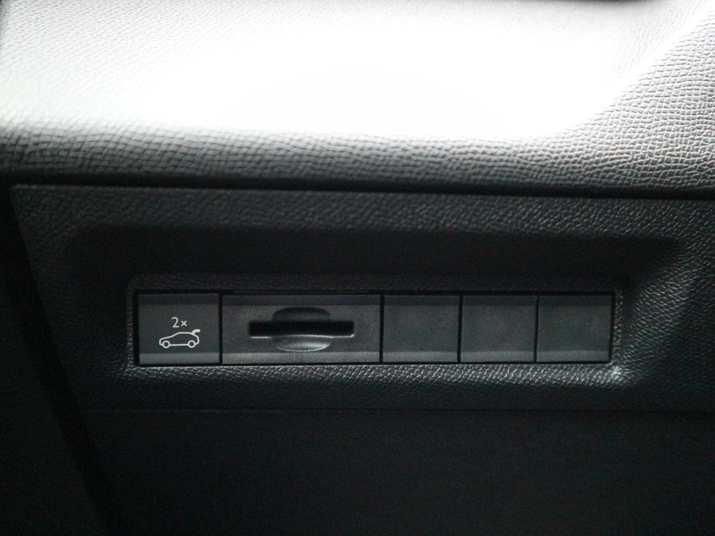 Peugeot 308 (JKJ64D) met abonnement